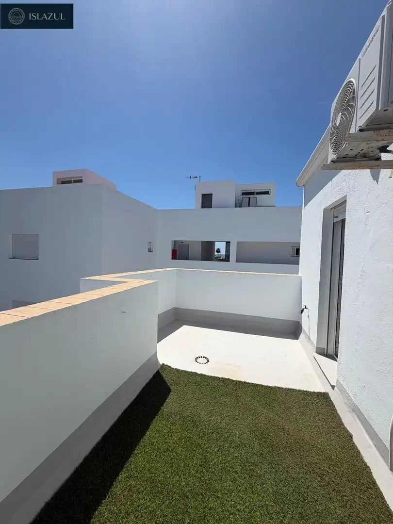 Terrasse von Maisonette zum Verkauf in Islantilla mit Klimaanlage, Heizung und Privatgarten