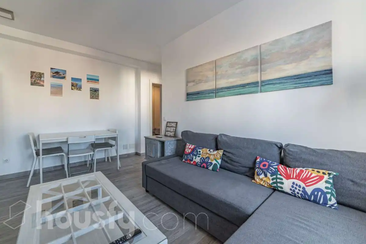 Living room of Flat for rent in Málaga  with Air Conditioner, Parquet flooring and Furnished