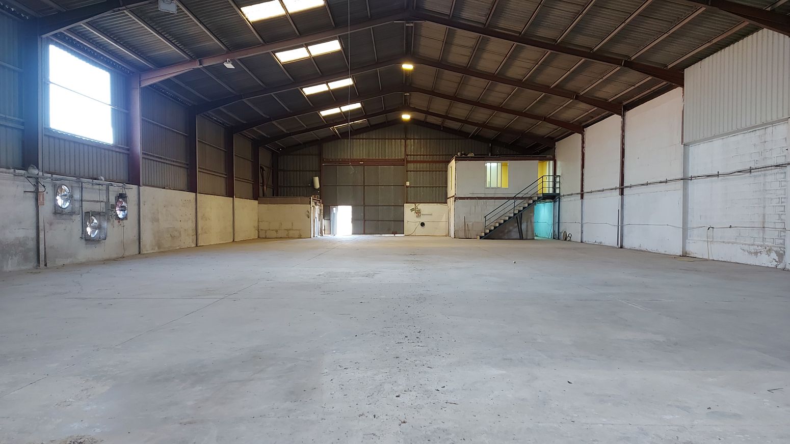 Nave industrial de alquiler en Navarrete