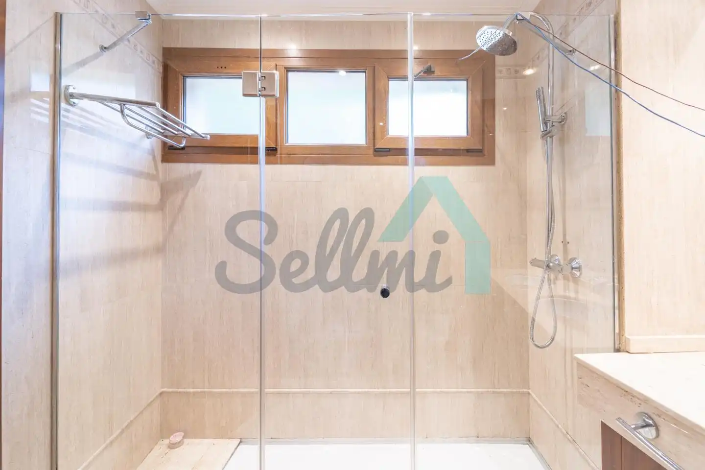 Baño de Casa o chalet en venta en Oviedo  con Calefacción, Jardín privado y Parquet