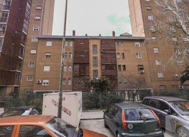 Piso en Venta en CL Guadalcazar en Orcasur - 12 de Octubre