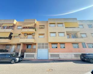 Exterior view of Flat for sale in San Isidro  with Balcony and Community pool