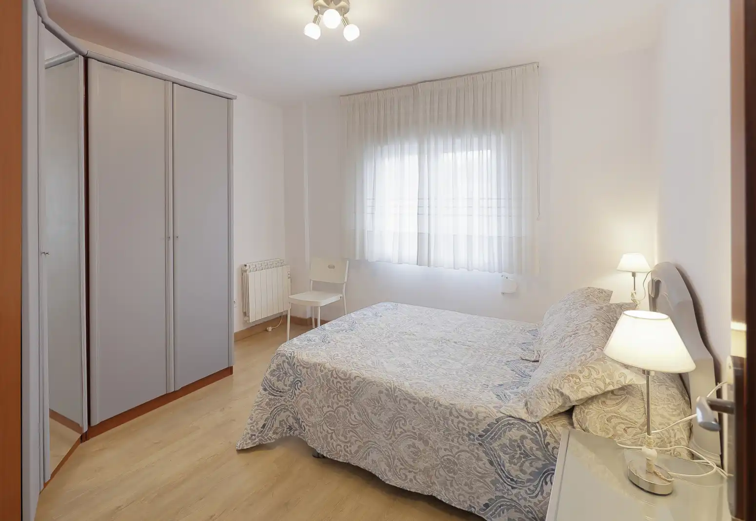 Schlafzimmer von Wohnung zum Verkauf in Gijón  mit Heizung und Abstellraum