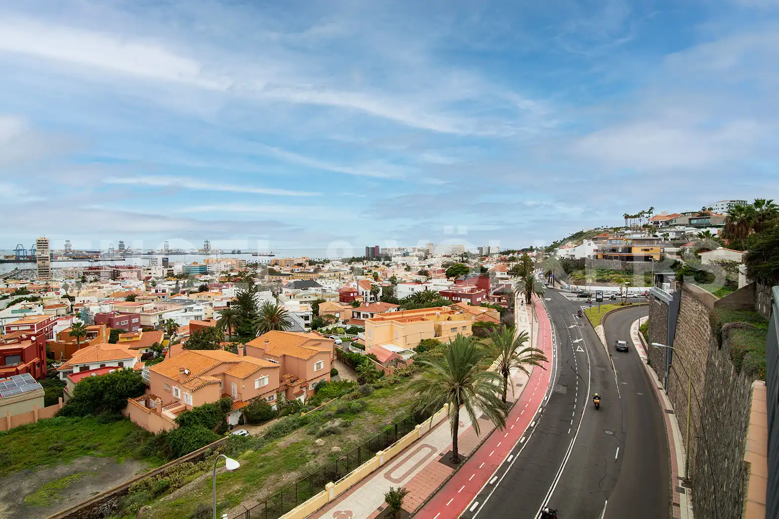 Vista exterior de Casa o chalet en venta en Las Palmas de Gran Canaria con Calefacción, Jardín privado y Parquet