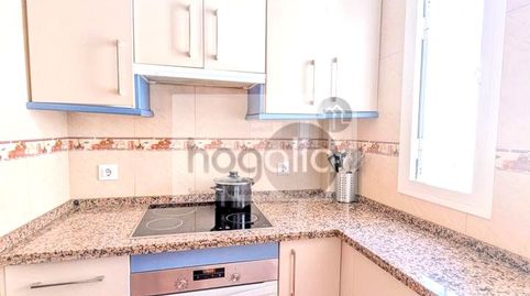 Foto 3 de Piso de alquiler en Sta. Aurelia - Cantábrico - Atlàntico - La Romería, Sevilla Capital