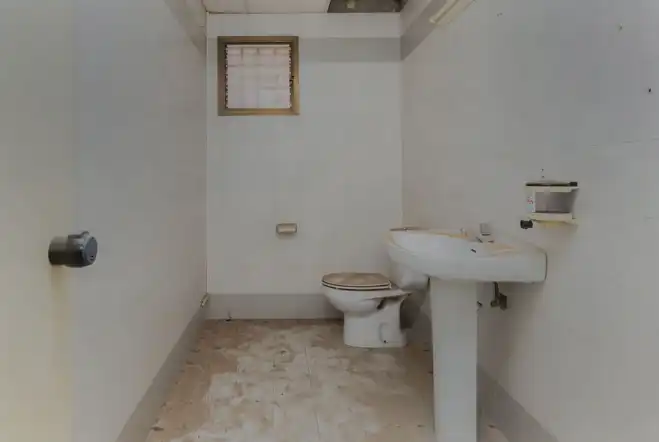 Bathroom of Commercial properties for sale in Almería