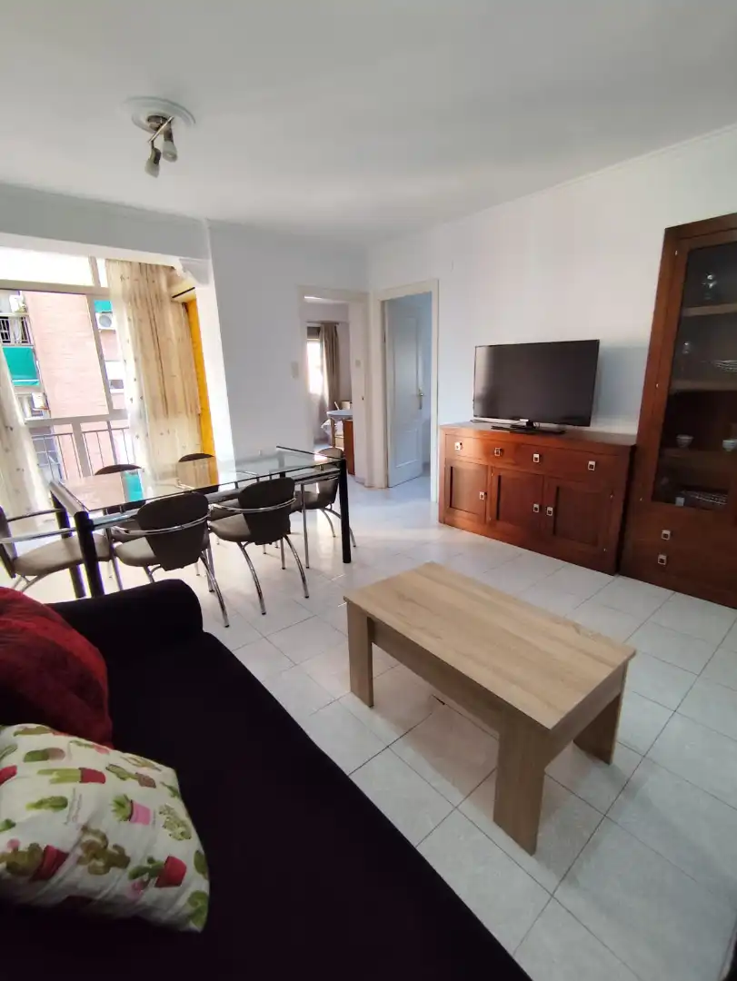 Room in Calle Virgen de la Consolación, Angustias - Chana - Encina