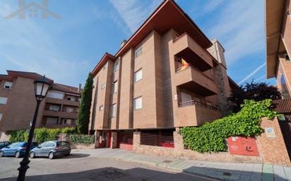 Vista exterior de Pis en venda en Galapagar amb Terrassa