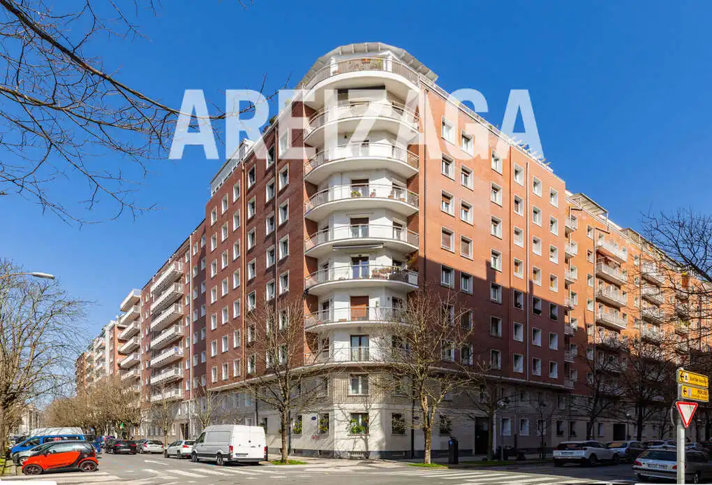Exterior view of Flat for sale in Donostia - San Sebastián   with Heating