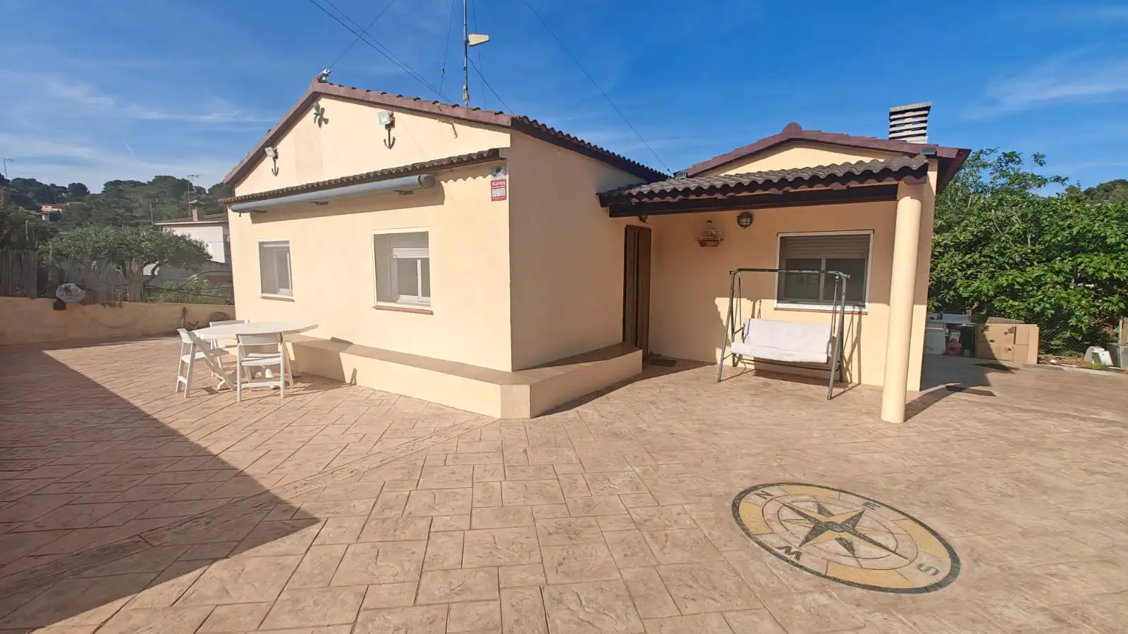 Vista exterior de Casa o chalet en venta en Cunit con Aire acondicionado y Jardín privado