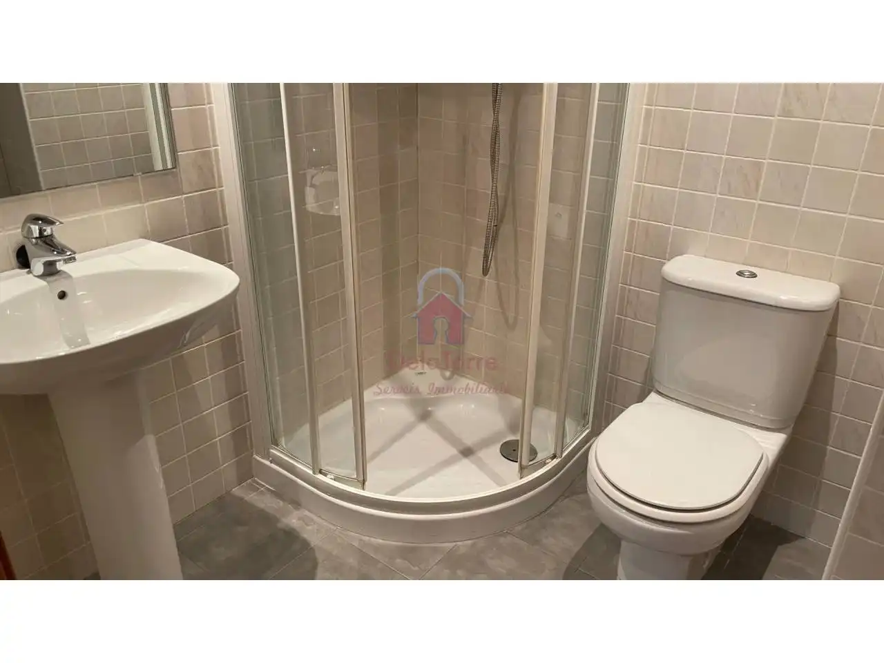 Baño de Piso en venta en Terrassa con Aire acondicionado, Calefacción y Parquet