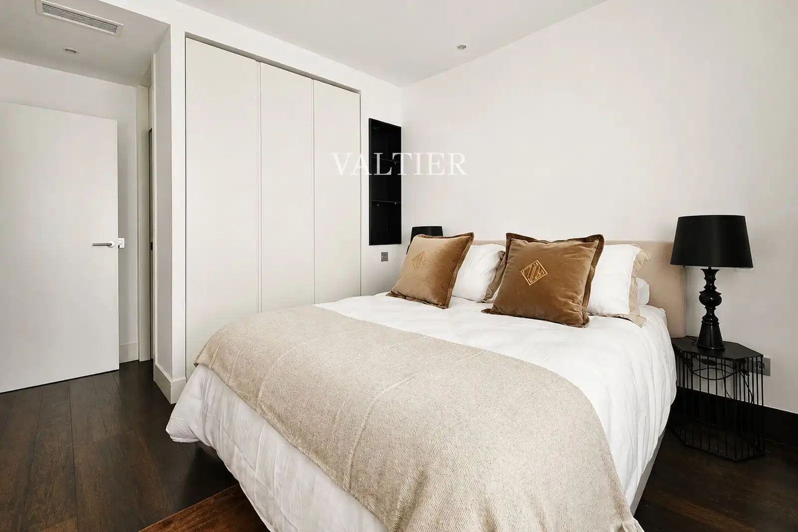 Schlafzimmer von Wohnung zur Miete in Madrid mit Klimaanlage und Möbliert