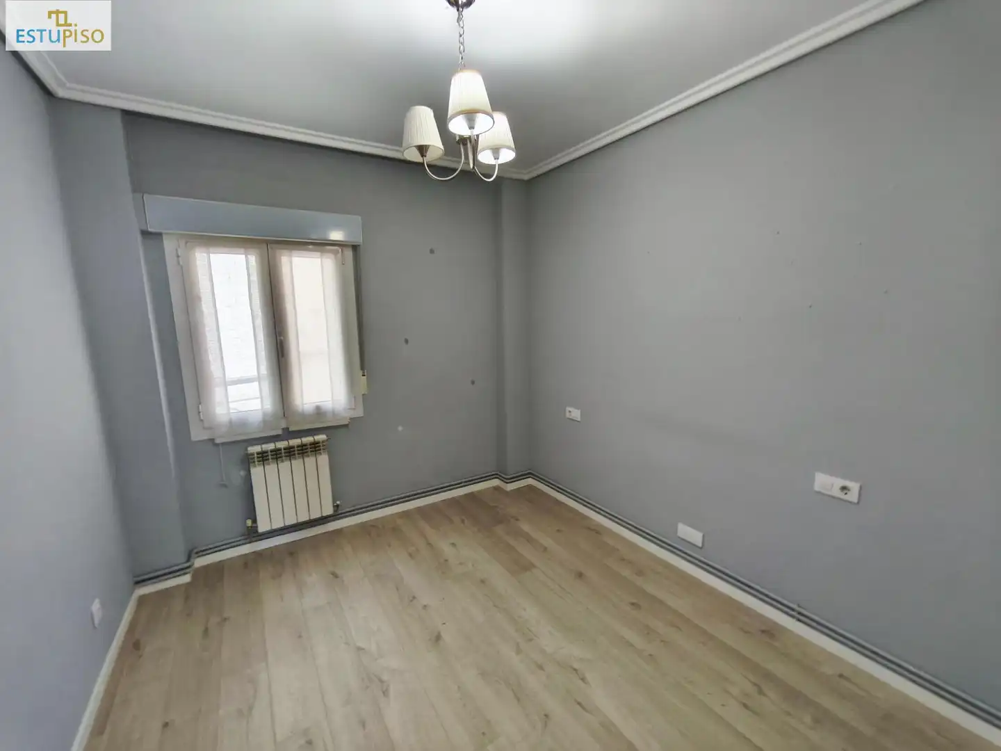 Habitación de Piso en venta en Vitoria - Gasteiz con Calefacción y Trastero