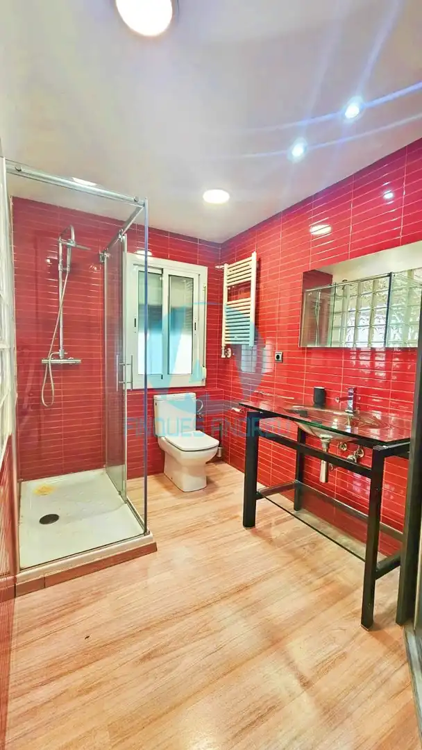 Baño de Piso en venta en Caldes d'Estrac con Calefacción