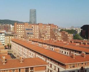 Vista exterior de Pis de lloguer en Bilbao  amb Balcó