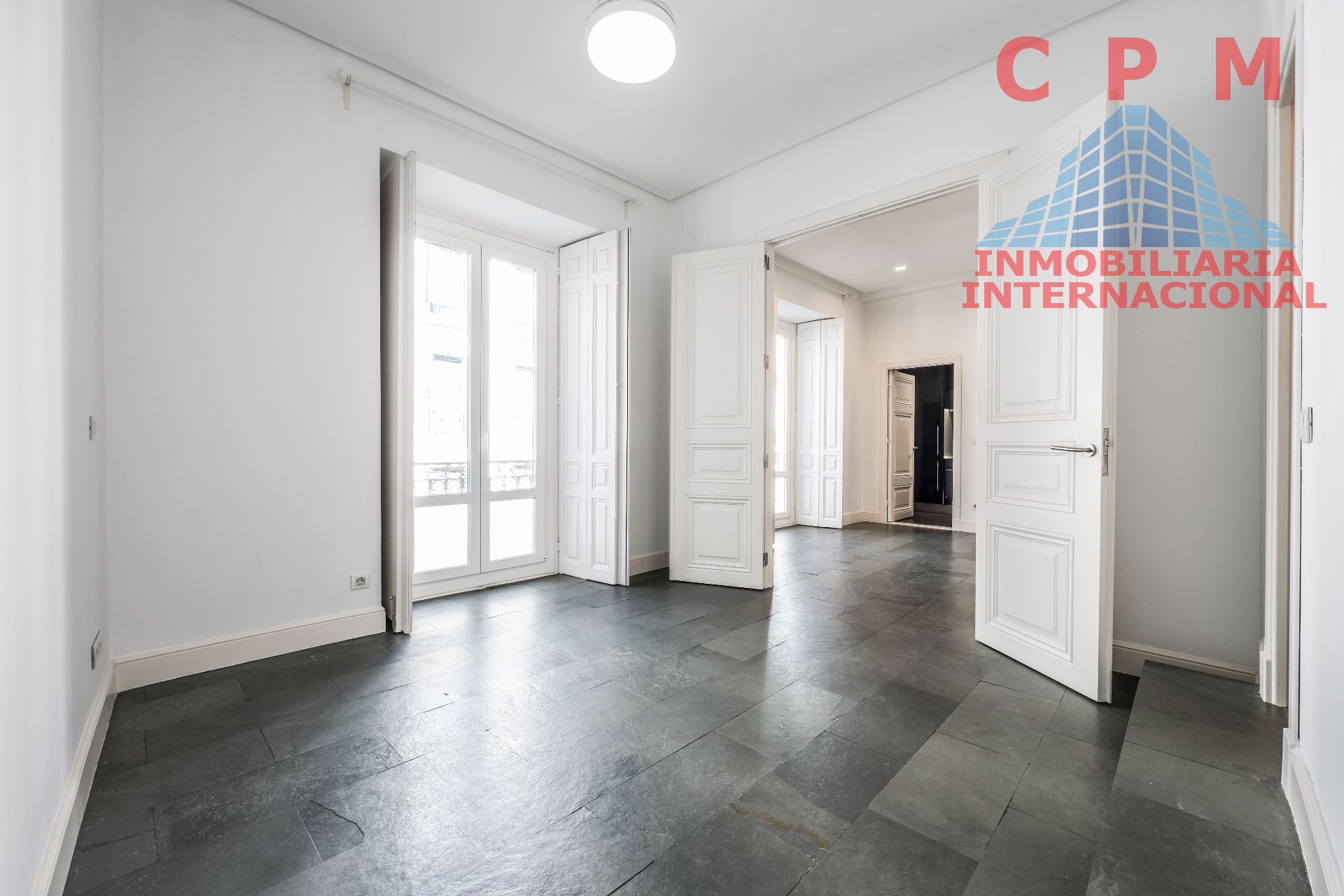 Piso de alquiler en  Madrid Capital con Calefacción, Parquet y Horno