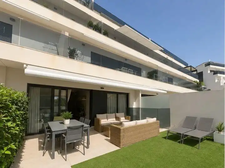 Terraza de Casa adosada de alquiler en Finestrat con Aire acondicionado, Jardín privado y Terraza