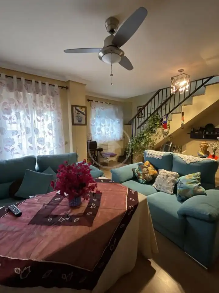 Wohnzimmer von Maisonette zum Verkauf in Linares mit Klimaanlage