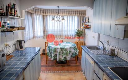 Kitchen of House or chalet for sale in Pinto  with Air Conditioner and Terrace