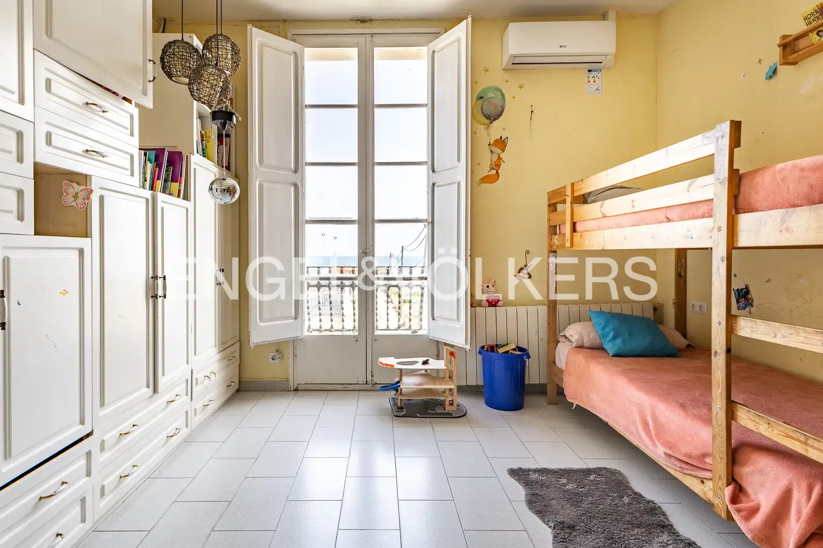 Bedroom of Houses for rent in El Masnou  with Air Conditioner, Heating and Furnished