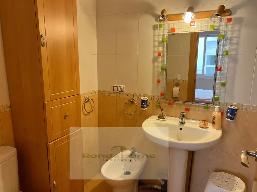 Bathroom of Flat for rent in Fuengirola  with Terrace