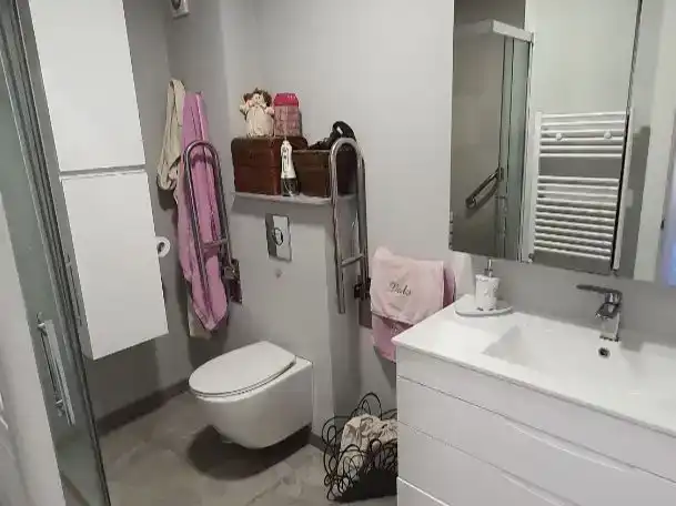Bathroom of Flat for sale in Santander  with Air Conditioner