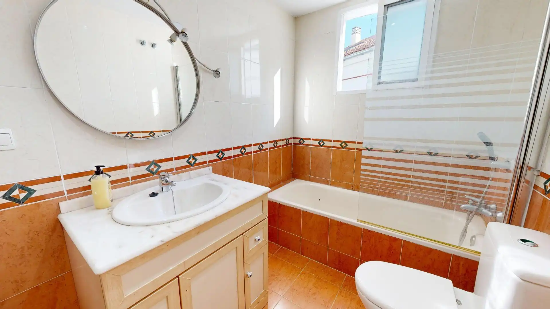 Badezimmer von Dachboden zum Verkauf in Valencia mit Terrasse