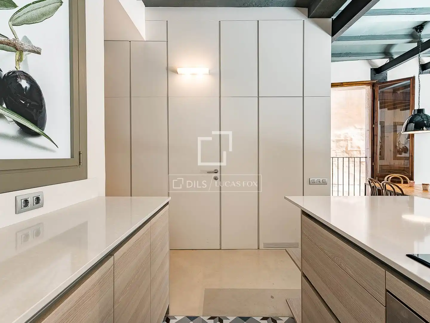 Küche von Wohnung zum Verkauf in Barcelona mit Klimaanlage, Heizung und Möbliert