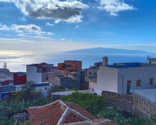 Vista exterior de Casa adosada en venda en Santiago del Teide amb Aire condicionat, Terrassa i Balcó