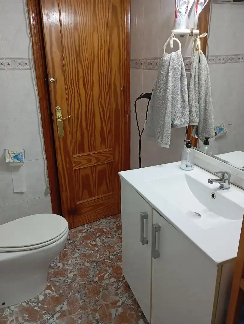 Bany de Casa adosada en venda en Blanca amb Balcó