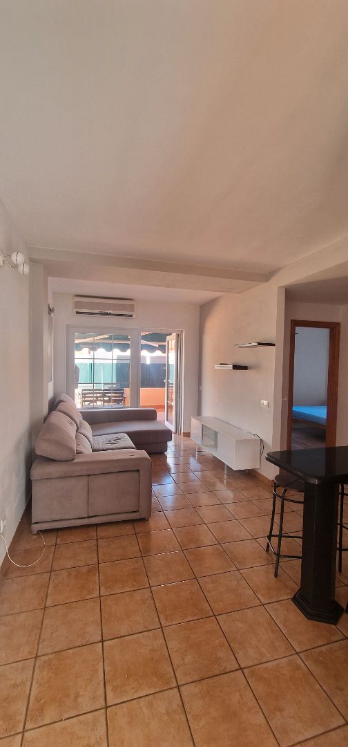 Pis de lloguer a Calle Estrella Polar, Playa del Hombre - Taliarte - Salinetas