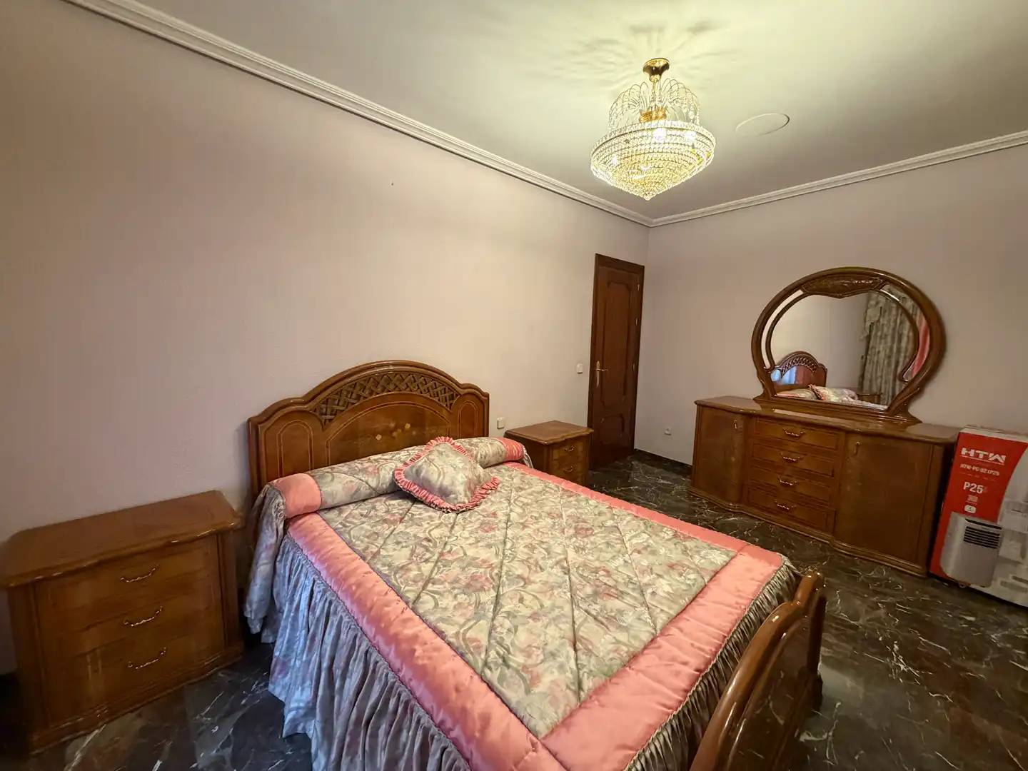 Habitación de Casa o chalet en venta en Úbeda con Calefacción, Terraza y Trastero