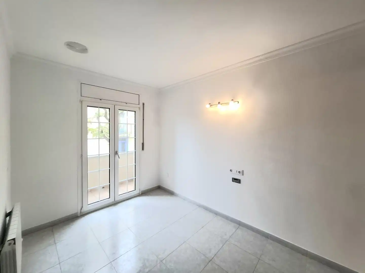 Habitación de Planta baja en venta en Palau-saverdera con Calefacción, Terraza y Trastero
