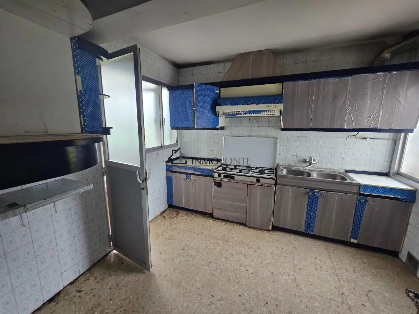 Cocina de Piso en venta en Vilagarcía de Arousa con Calefacción y Terraza