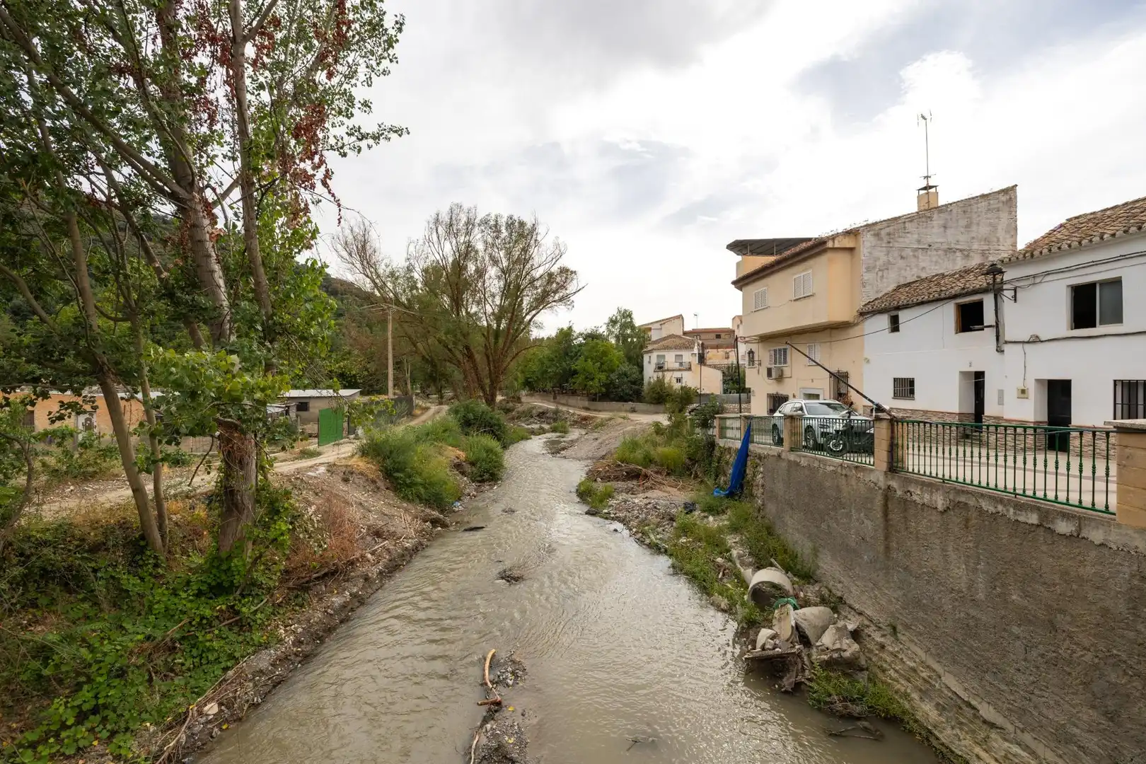 Exterior view of Houses for sale in Dúdar