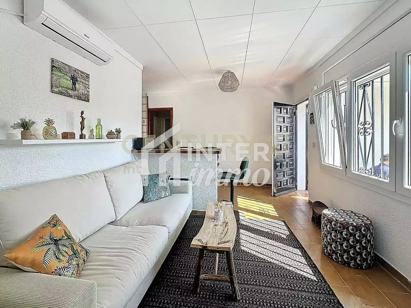 Living room of Houses for sale in Empuriabrava  with Private garden and Swimming Pool