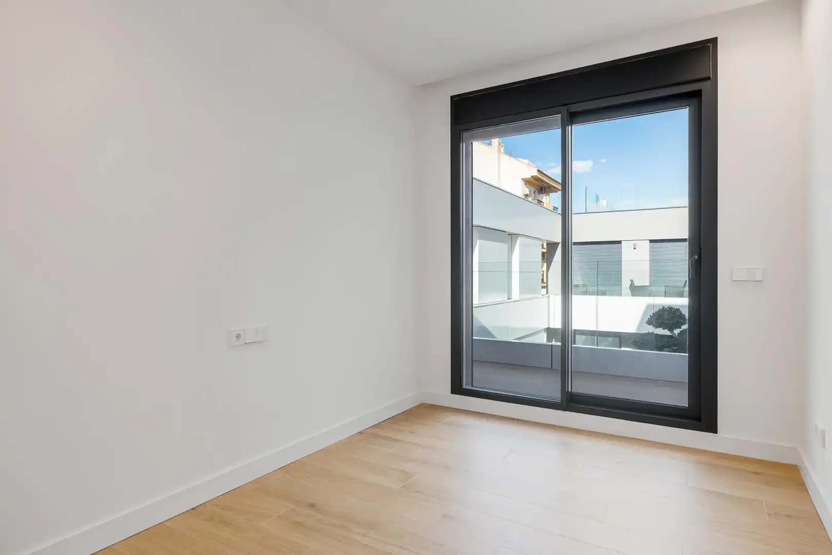 Apartamento con piscina en venta en Puerto Deportivo, imagen 11