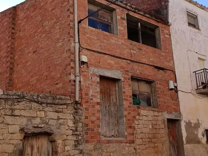 Vista exterior de Planta baixa en venda en L'Albi