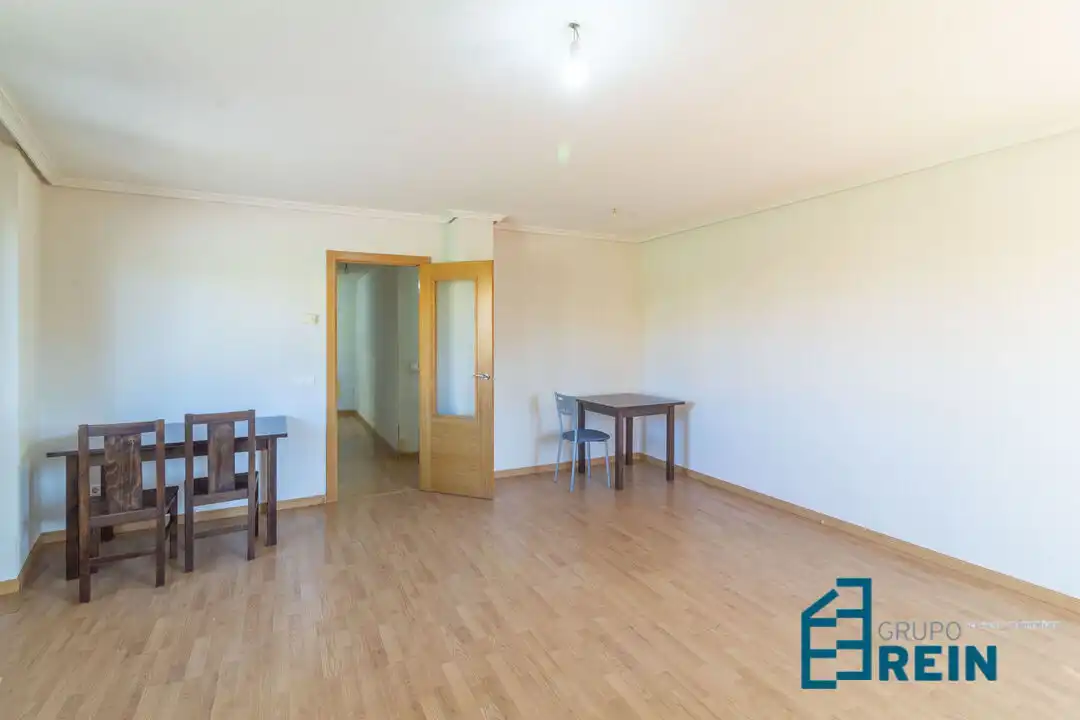 Comedor de Piso en venta en Recas con Calefacción