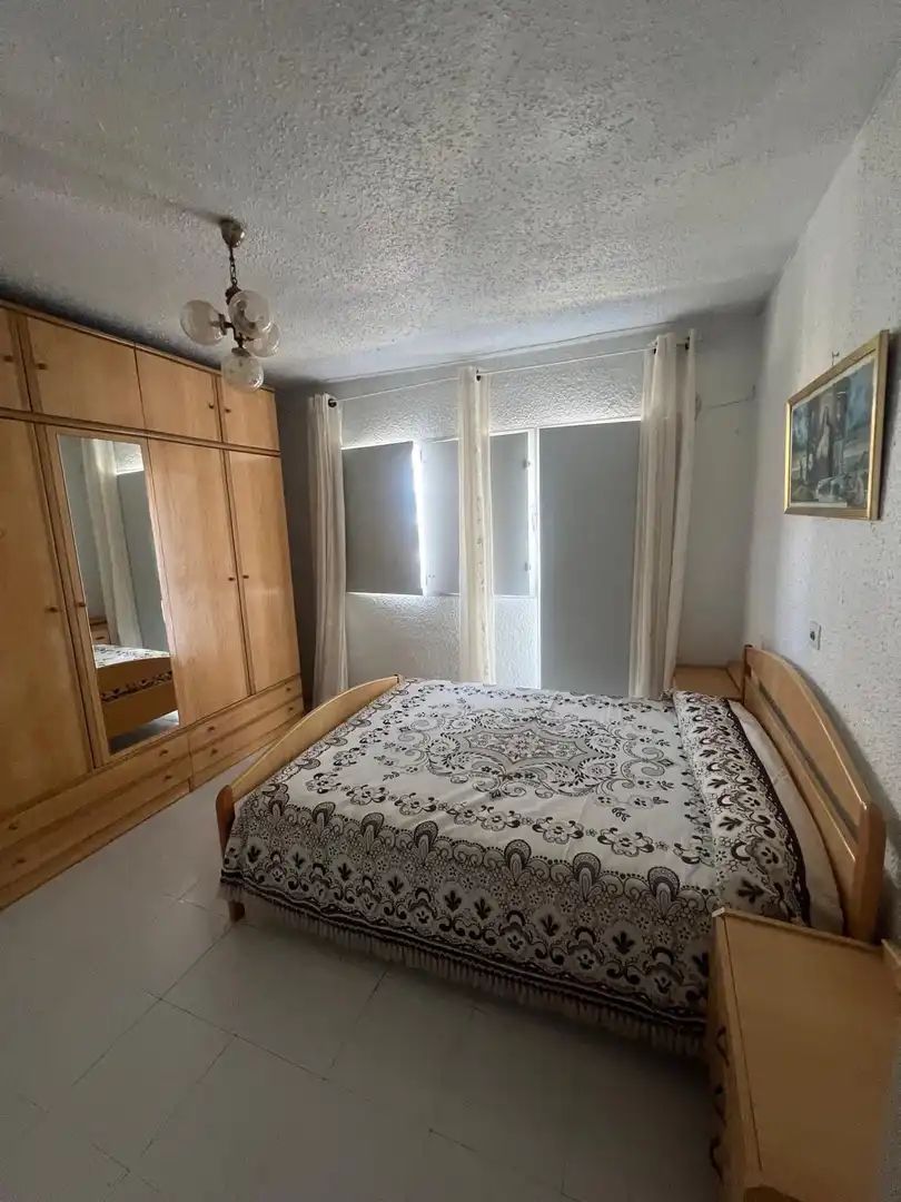 Habitación de Apartamento en venta en Benidorm con Terraza y Amueblado