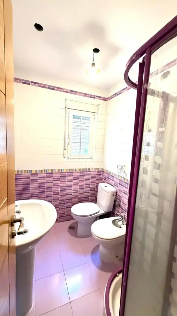 Baño de Piso en venta en Parla con Aire acondicionado, Calefacción y Parquet