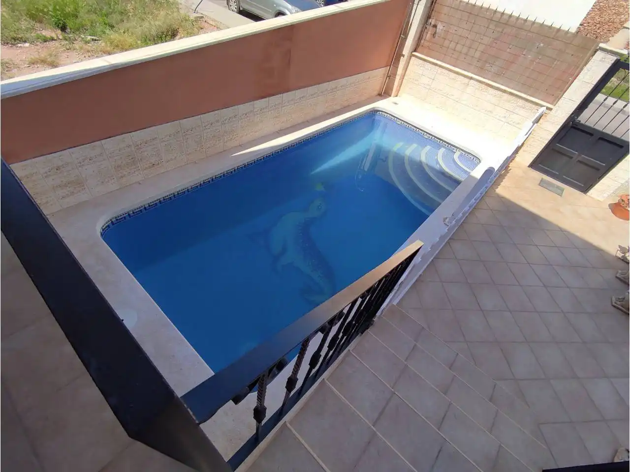 Schwimmbecken von Einfamilien-Reihenhaus zum Verkauf in Almazora / Almassora mit Klimaanlage, Terrasse und Schwimmbad