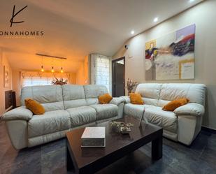 Living room of Attic for sale in Elda  with Air Conditioner, Heating and Terrace