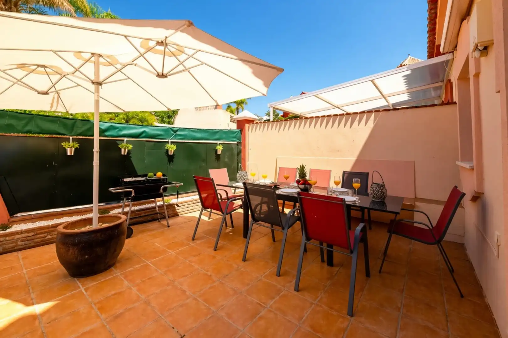 Terrassa de Casa adosada en venda en Marbella amb Aire condicionat, Jardí privat i Terrassa