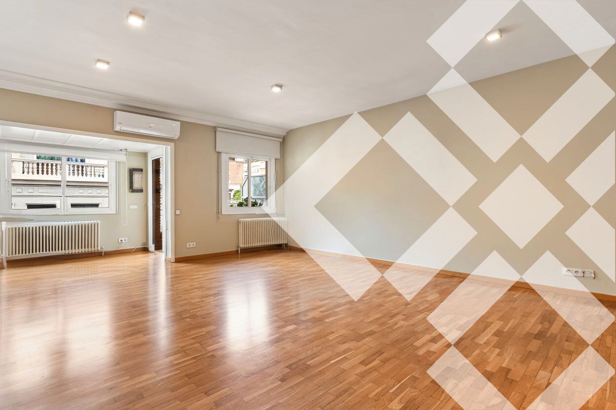 Sala de estar de Piso en venta en  Barcelona Capital con Aire acondicionado, Calefacción y Balcón