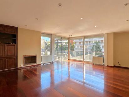 Sala d'estar de Pis en venda en  Barcelona Capital amb Aire condicionat i Calefacció