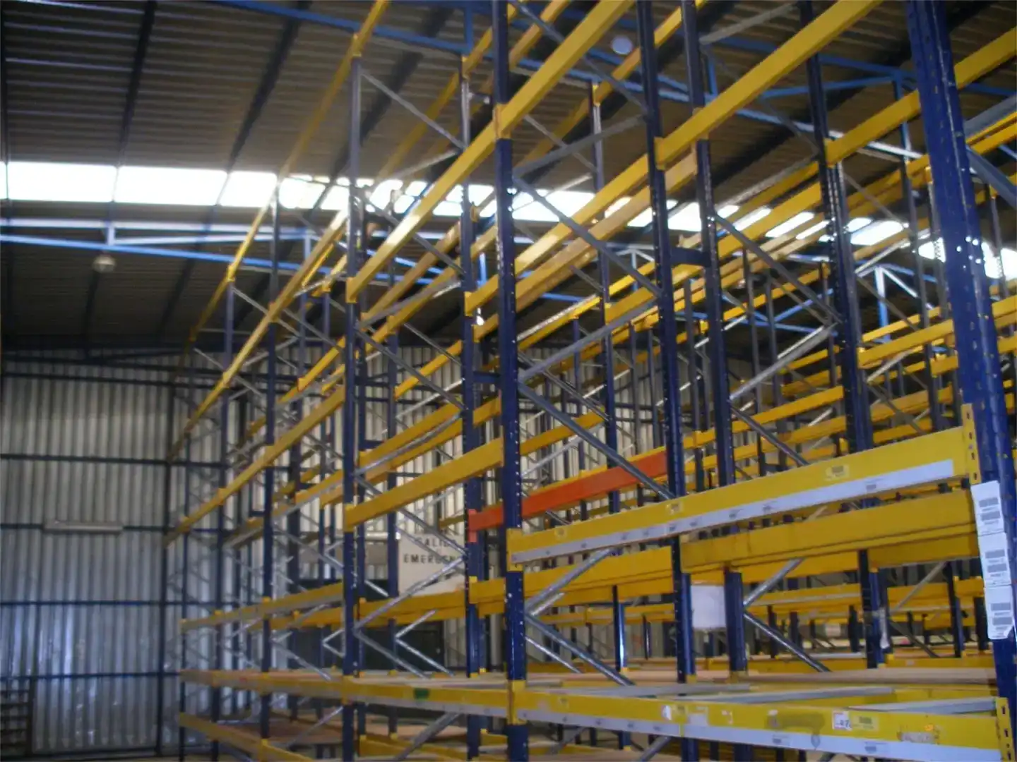 Industrial buildings for sale in Vera