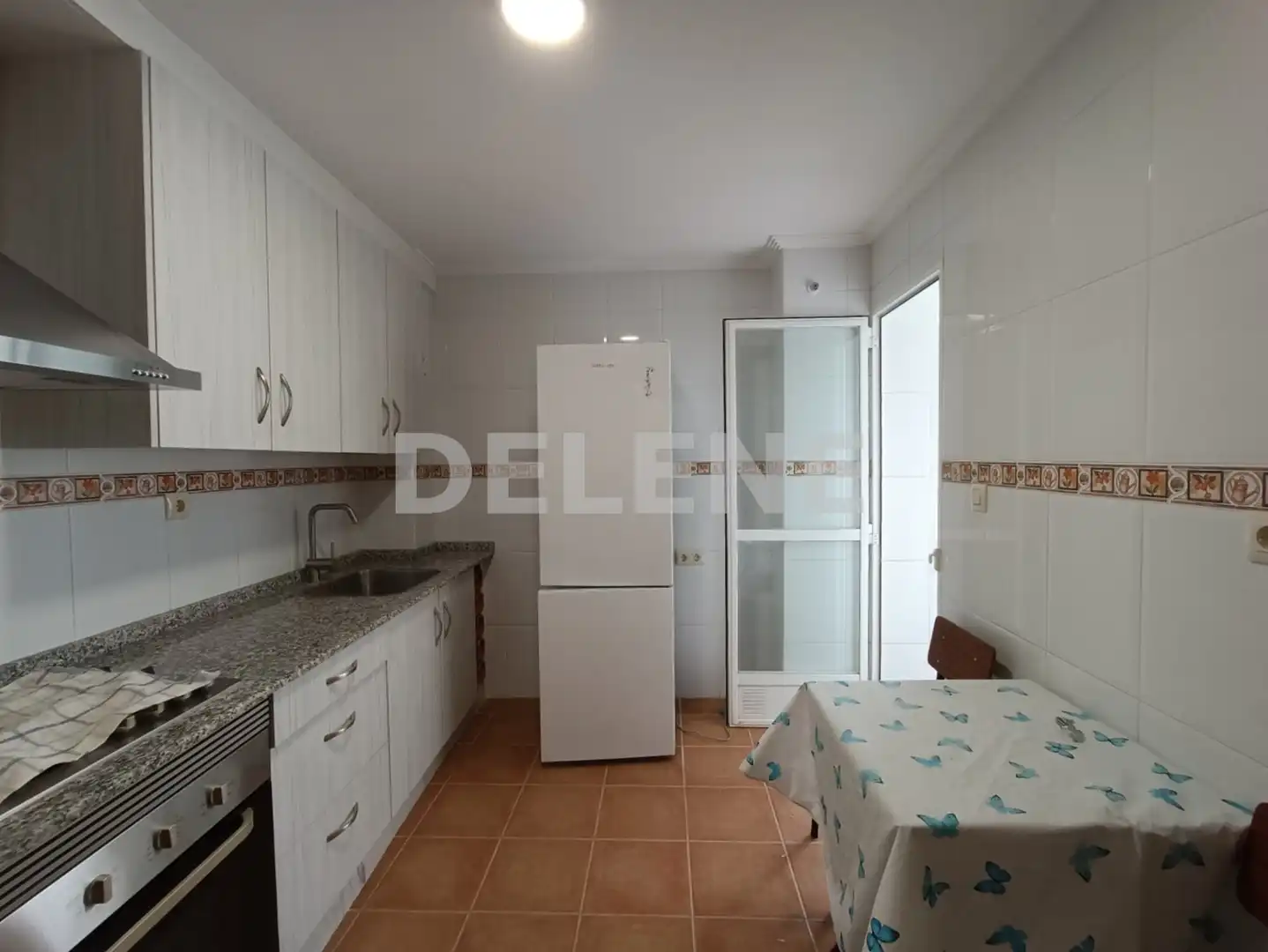 Cuina de Pis en venda en Hellín amb Moblat, Forn i Rentadora