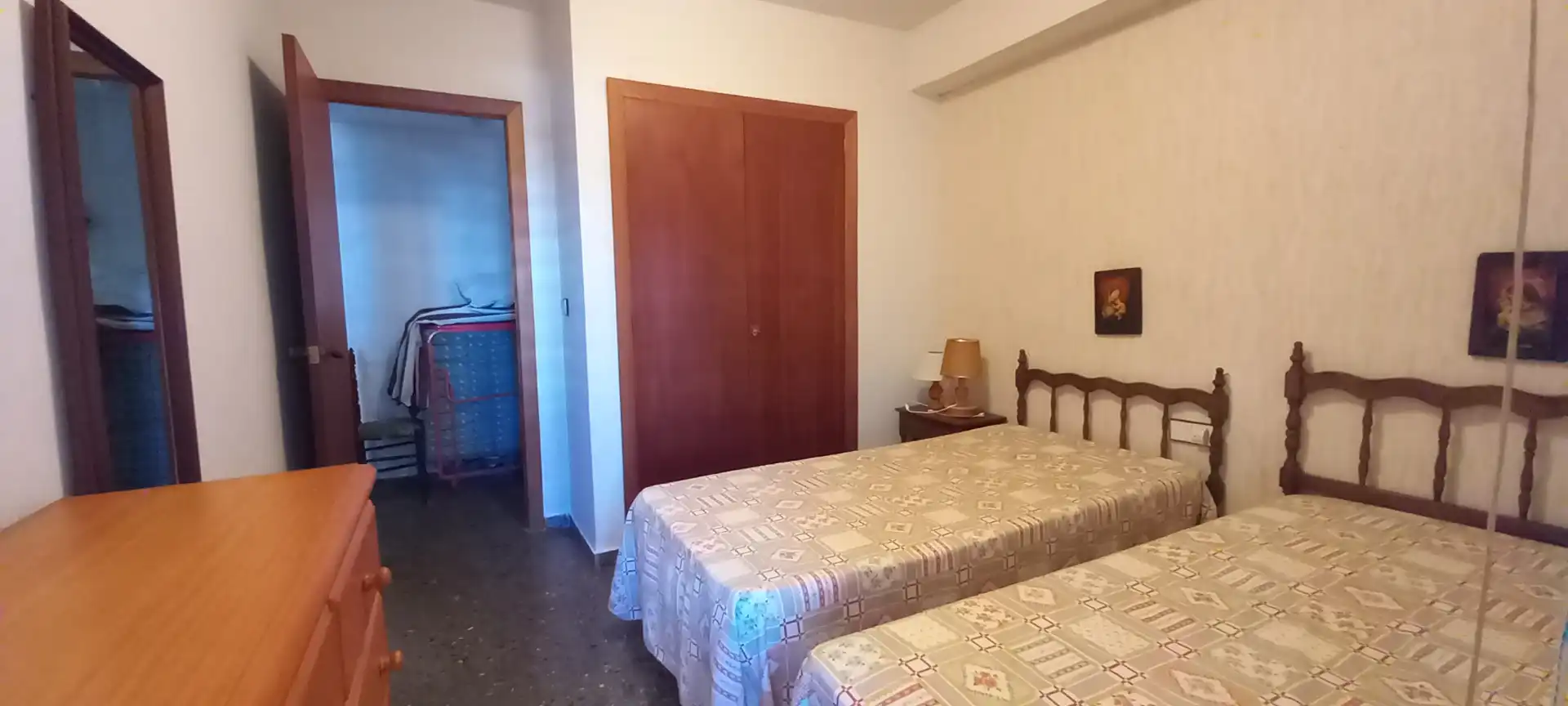 Dormitori de Apartament en venda en Gandia amb Moblat i Piscina comunitària