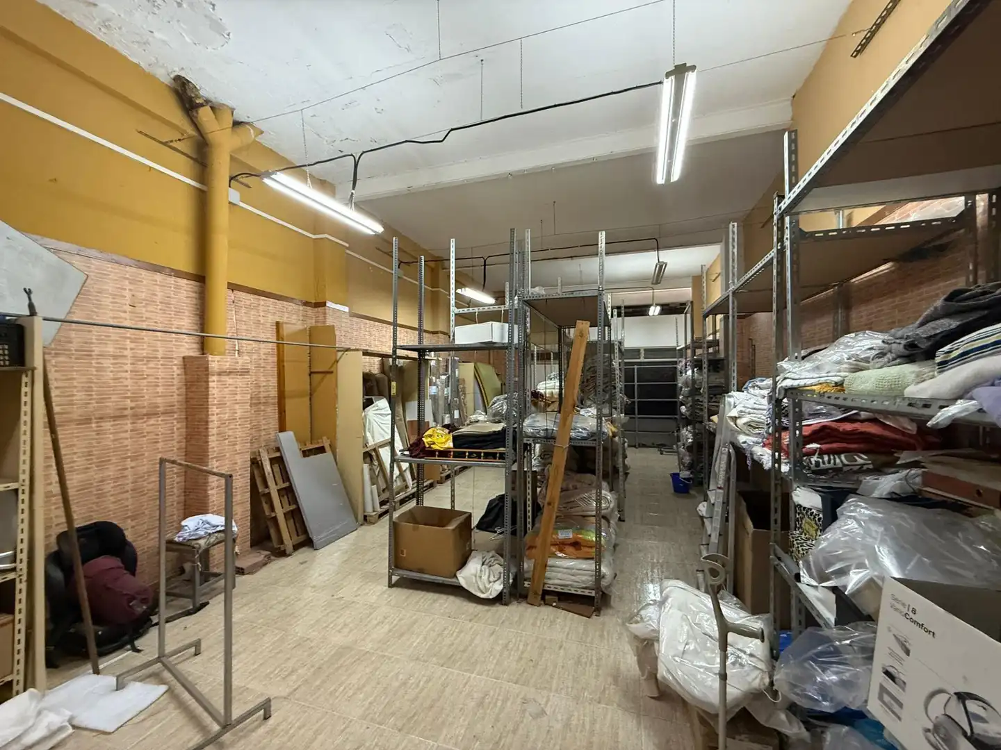 Local comercial en venda a Calle de Aldebarán, imagen 9